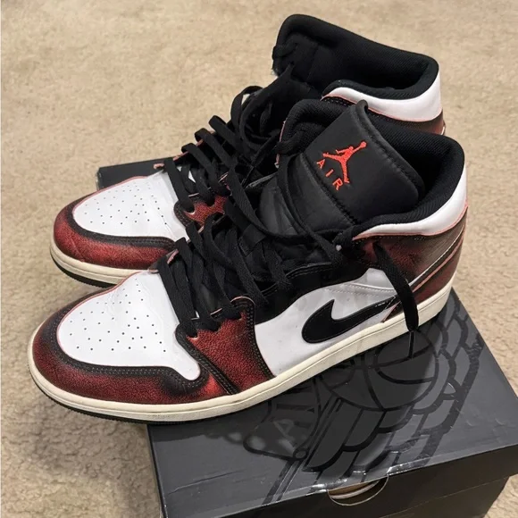 Jordan 1 mid wear away Chicago - Picture 5 of 9